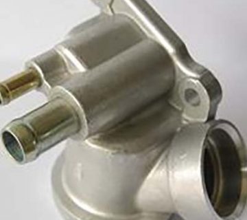 Cast Aluminum vs Die Cast: Which is Right for You? 5 Cast aluminum parts used in automotive parts such as cylinder heads, engine blocks